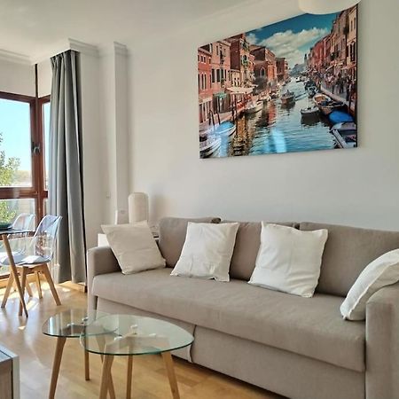 Madrid Wanda Aeropuerto Ifema Plenilunio Dy Apartment Exterior photo